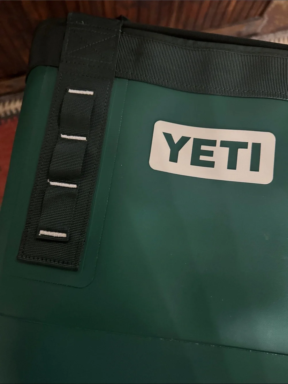 YETI Blackforest Camino 20